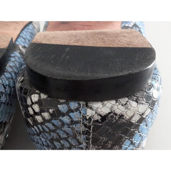 J.McLaughlin Embossed Blue Snake Print Leather Ballet Flats - 7.5 - Picture 8 of 8
